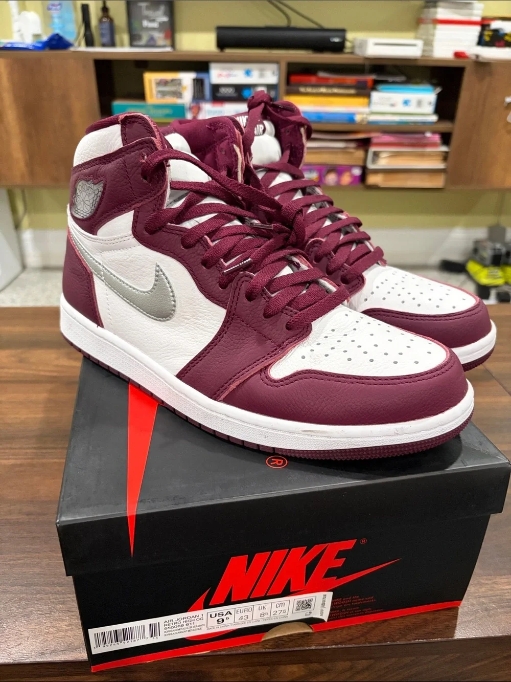 Air Jordan 1 Retro High OG Bordeaux Sz 9.5 Men’s